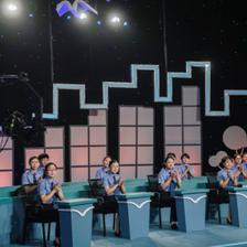 由最高人民檢察院和中央廣播電視總臺(tái)聯(lián)合制作的大型未成年人保護(hù)法治節(jié)目《守護(hù)明天》第五季圓滿完成錄制